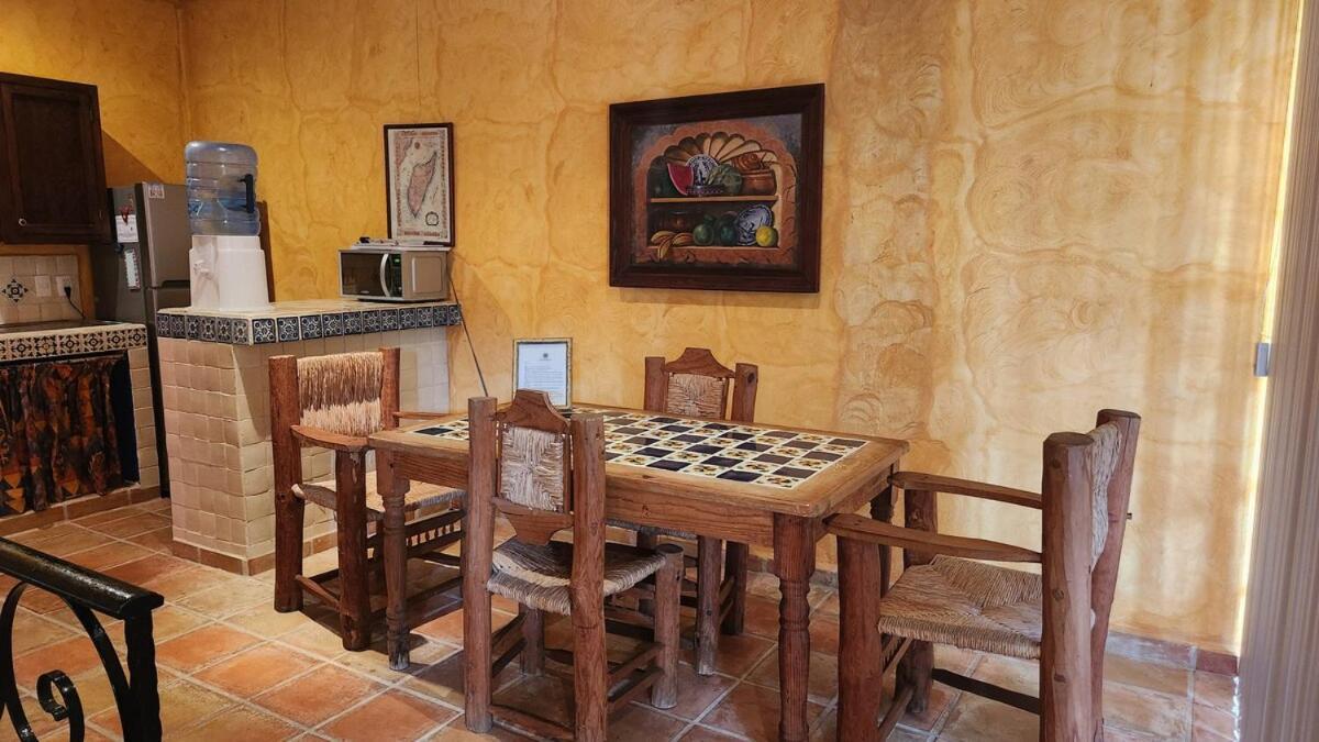 Casa Colonial Cozumel, Mango Cozumel