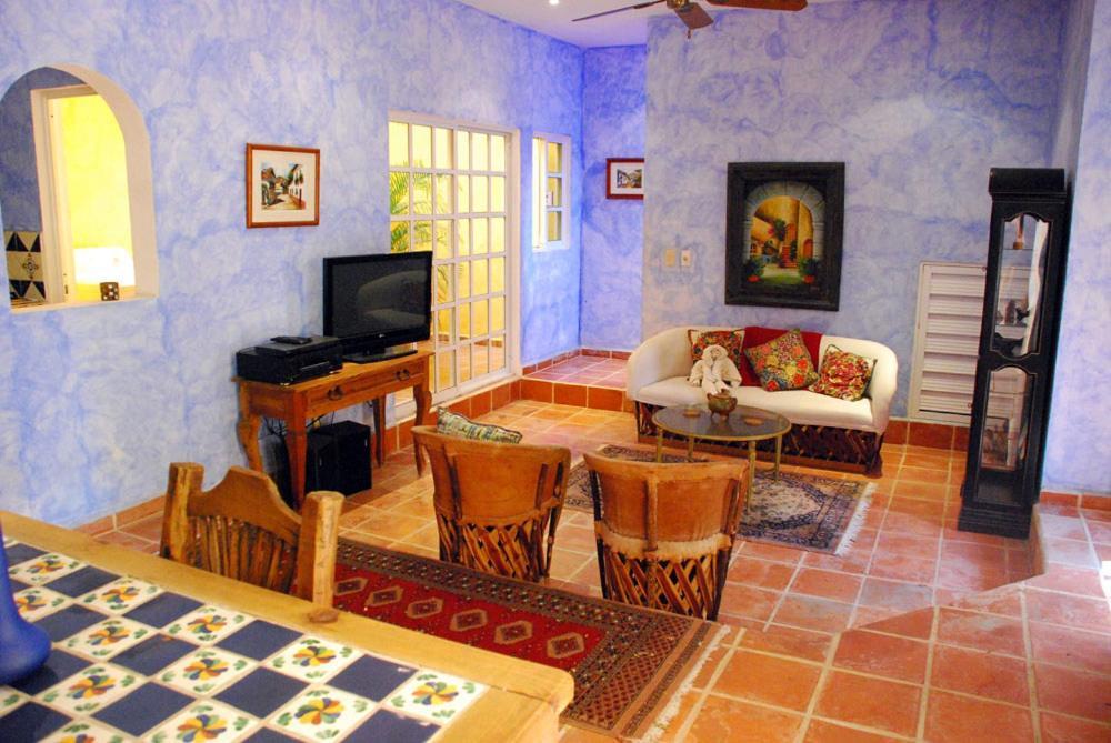Casa Colonial Cozumel, Mango * Cozumel